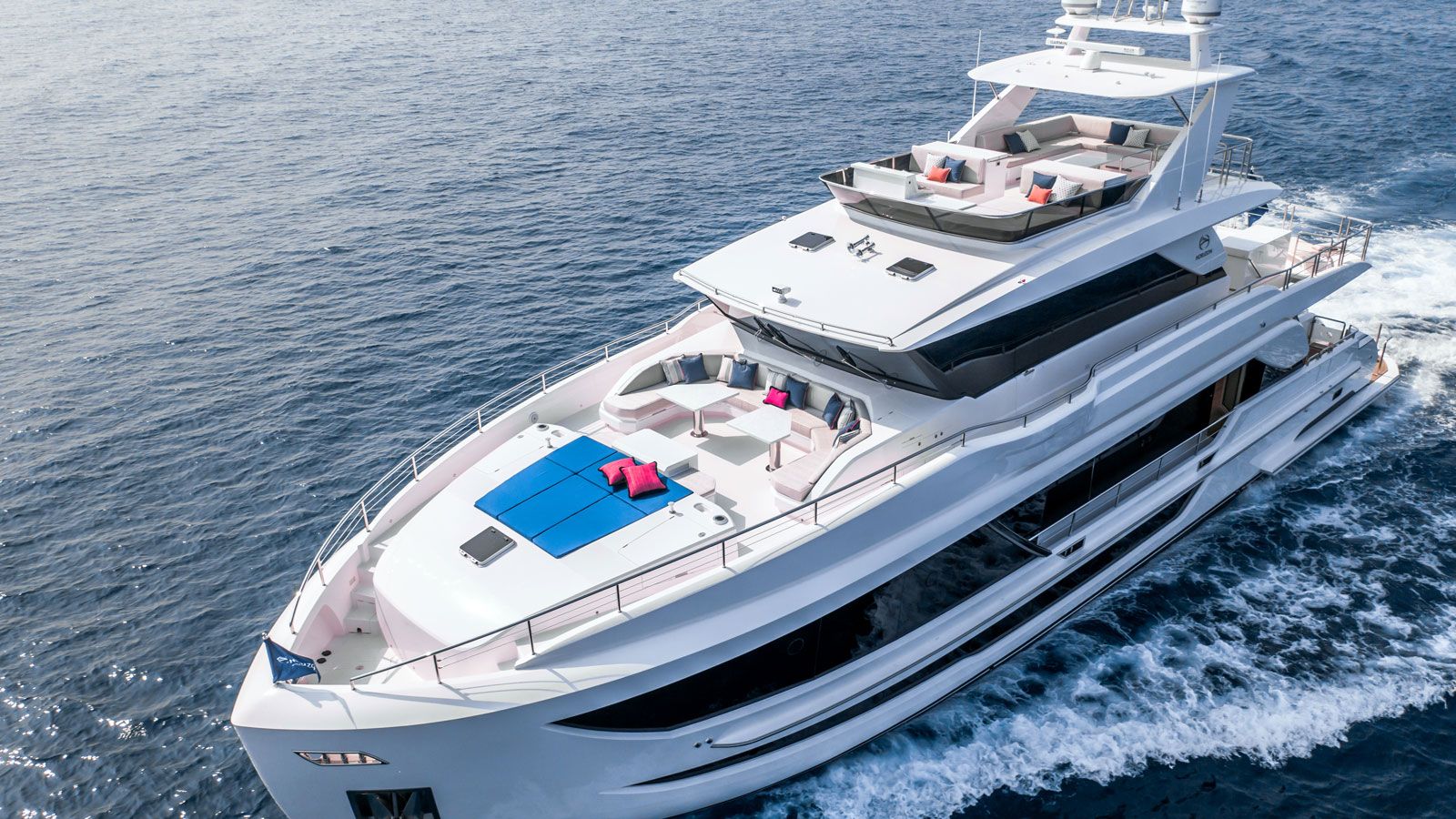 Horizon launches third Tri-Deck FD92 yacht